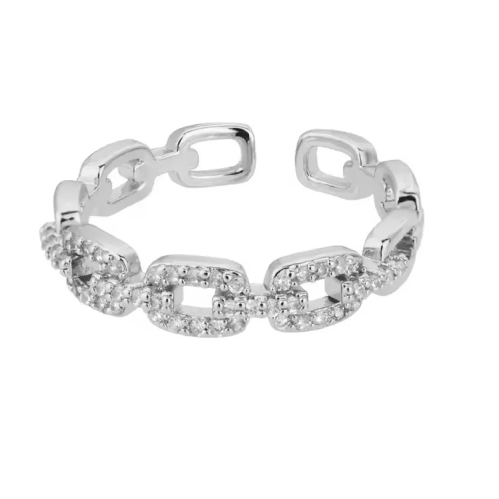 Elegant Gold Link Crystal Resizable Ring